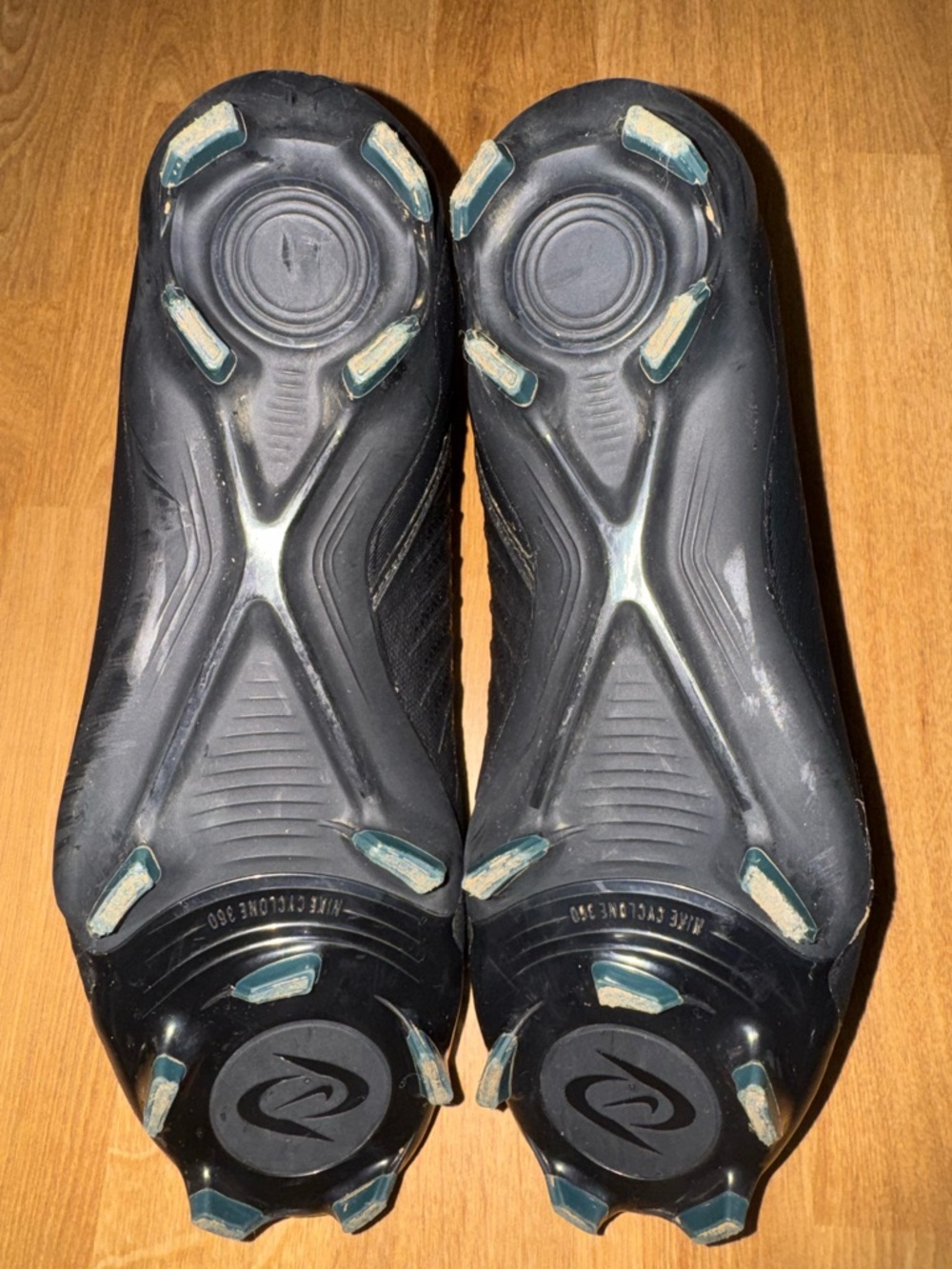 Youth Nike Phantom Luna Black Teal Soccer Cleats - Picture 5 of 12